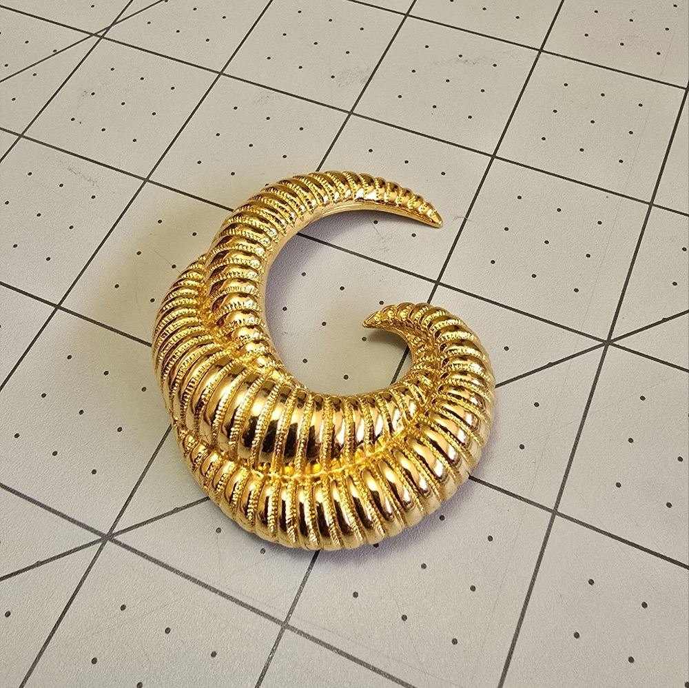 Elegant Monet Gold Crescent Brooch